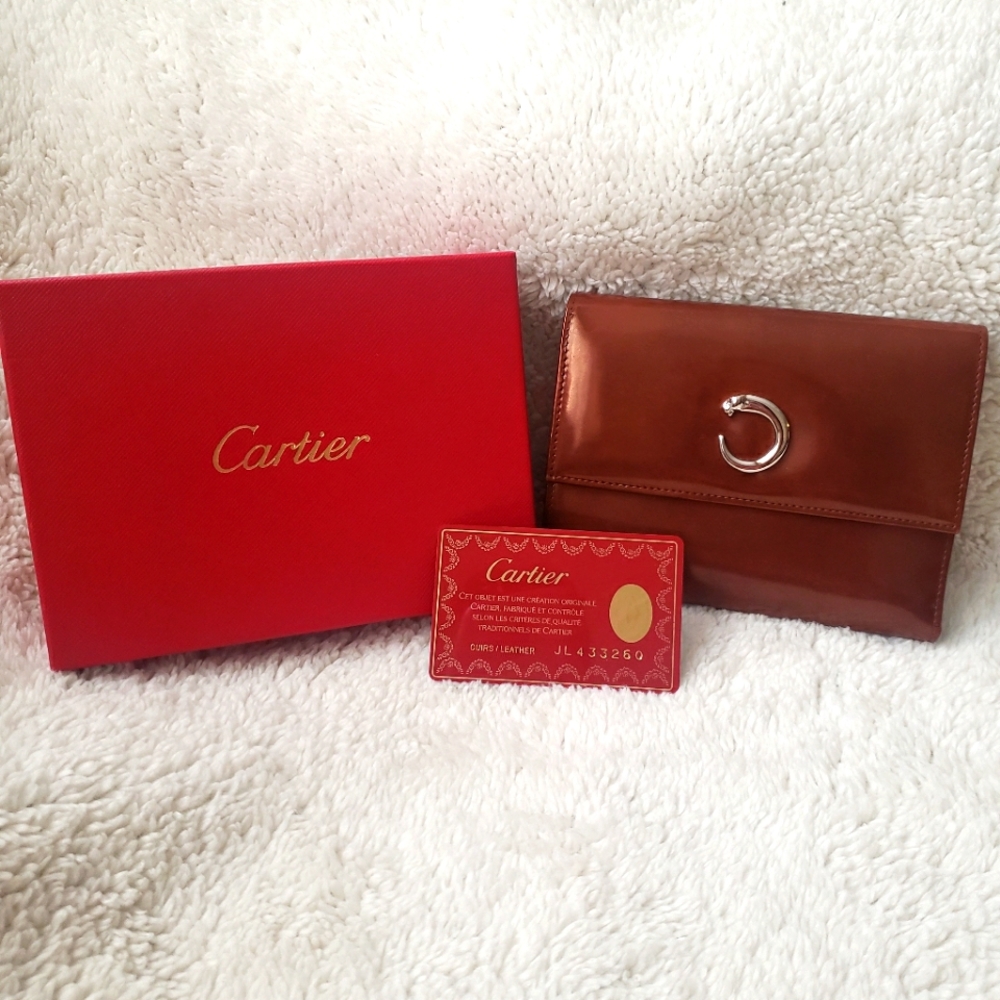 ❣Cartier Patent Leather Compact Wallet ❣
